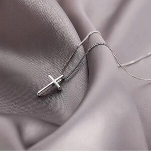 Elegant Silver Cross Necklace